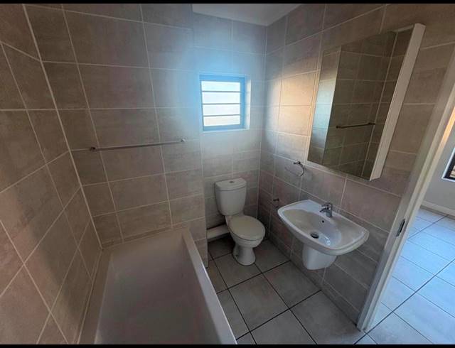 2 BEDROOM PROPERTY TO RENT IN LINBRO PARK